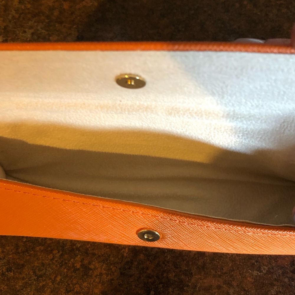 2 for 10 Tory Burch Glasses Case - Picture 3 of 3